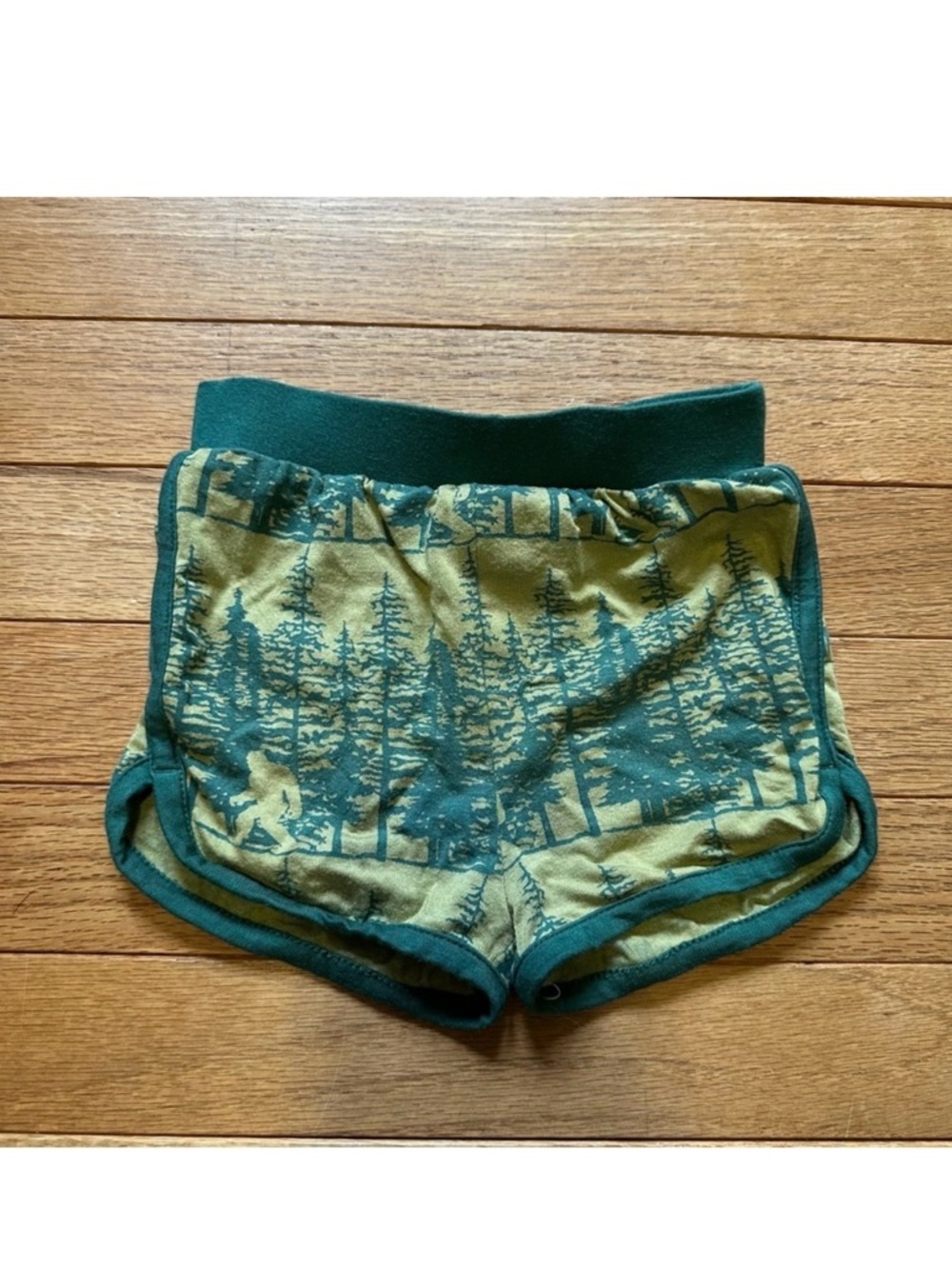 Kate Quinn Bigfoot Sasquatch Modal Shorts 18-24 Months